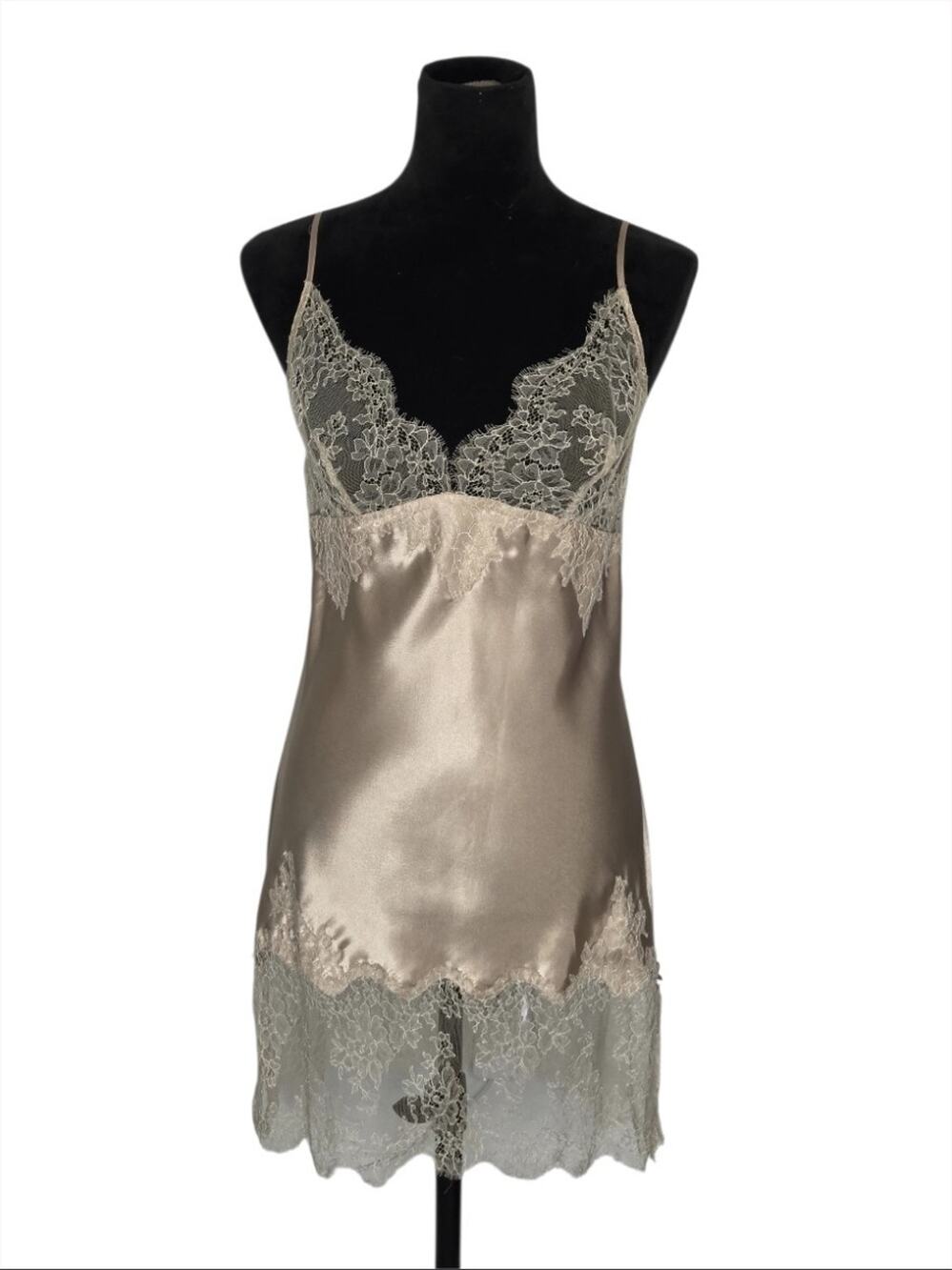 VTG Victoria's Secret 96 Champagne Satin Lace Boudoir Chemise Slip Nightgown M